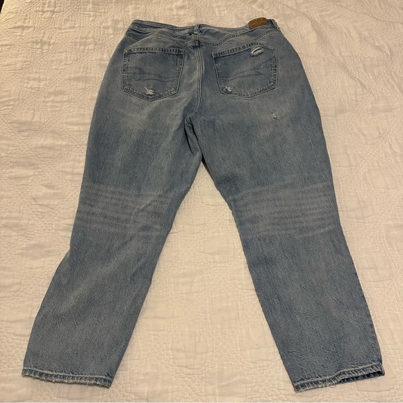 American Eagle Outfitters Light Blue Mom Jeans Straight Leg Denim Size 14 SHORT - Picture 3 of 7
